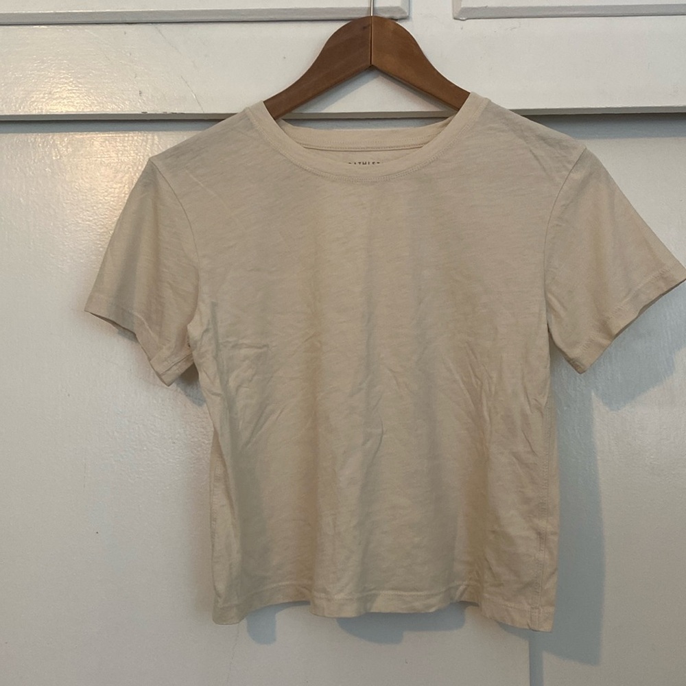 Cropped Athleta Tee